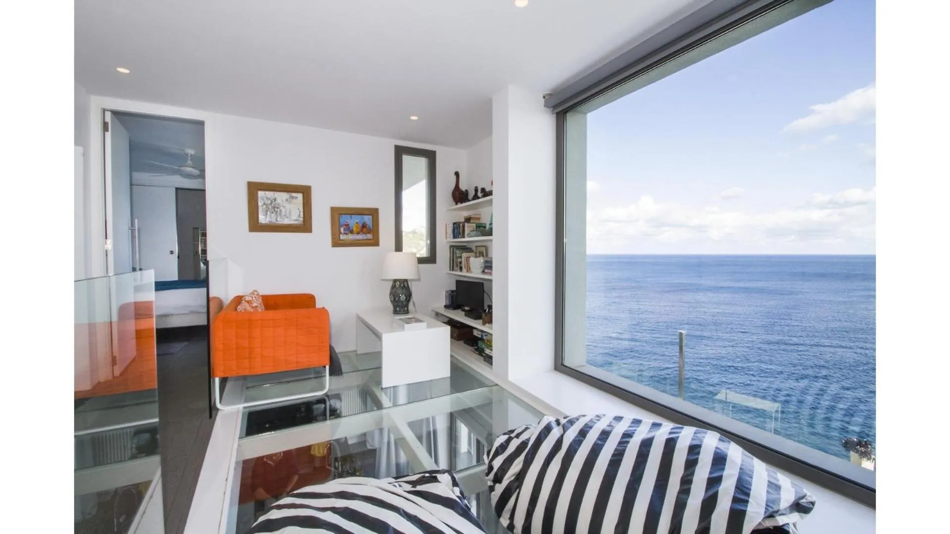 Can Ema, Villa Moderna Con Piscina Frente Al Mar Capdepera  Spain